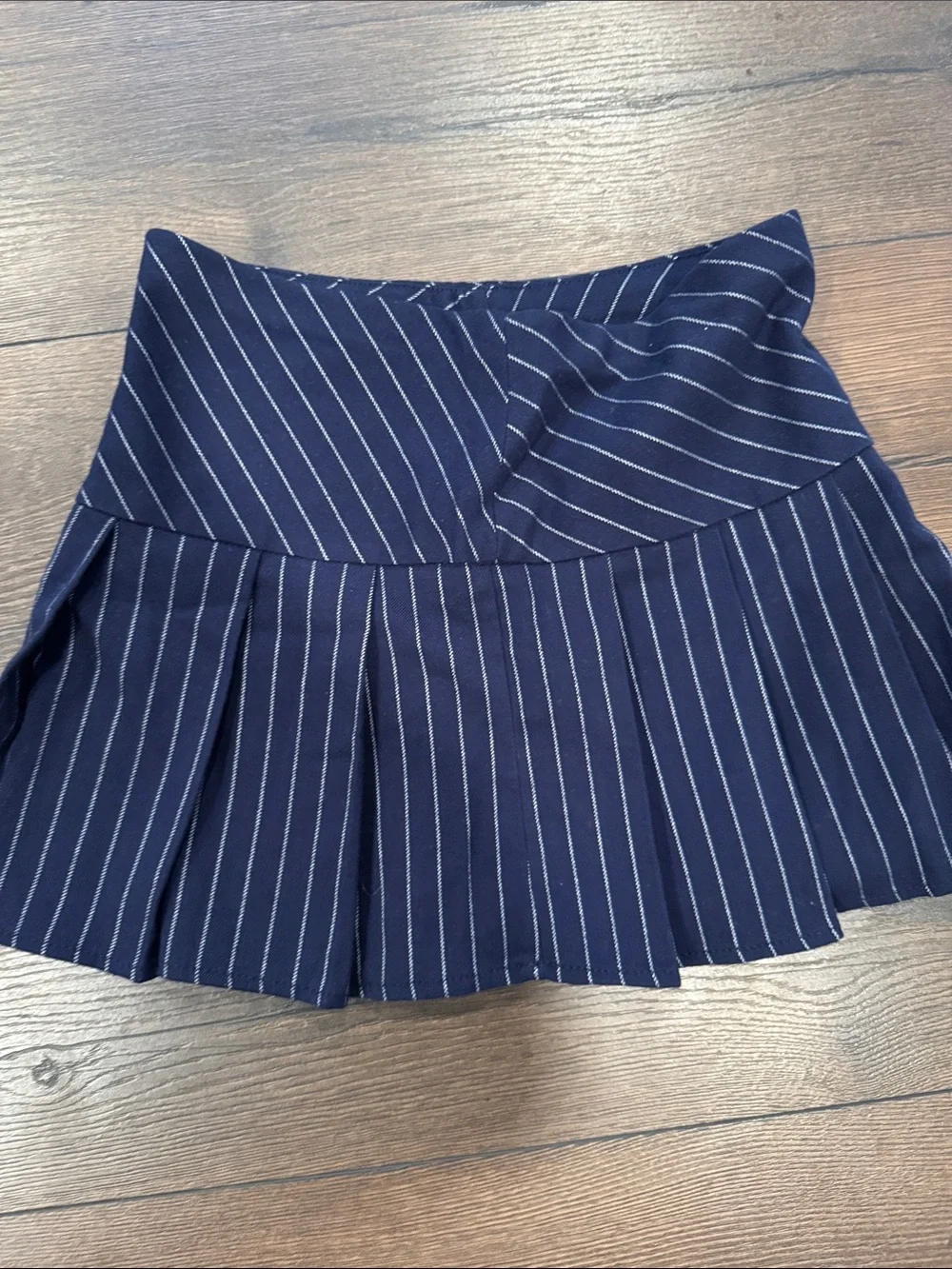 Old Navy Navy and White Pinstripe Pleated Mini Skirt